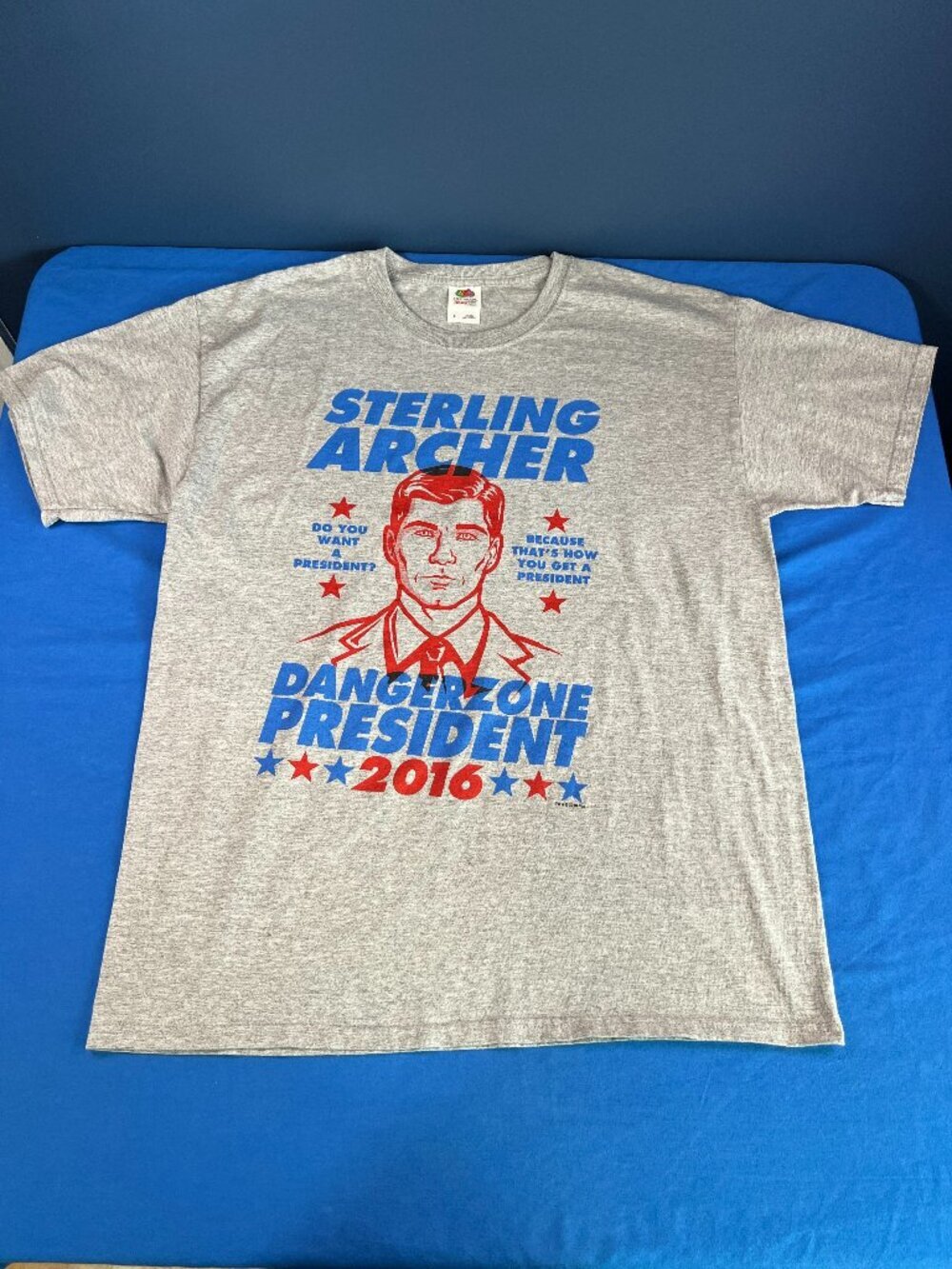 Loot Crate Exclusive Sterling Archer T-Shirt Size Large